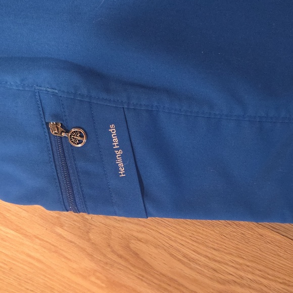 Healing Hands Blue Scrub Set M Top S Bottoms - Picture 6 of 8